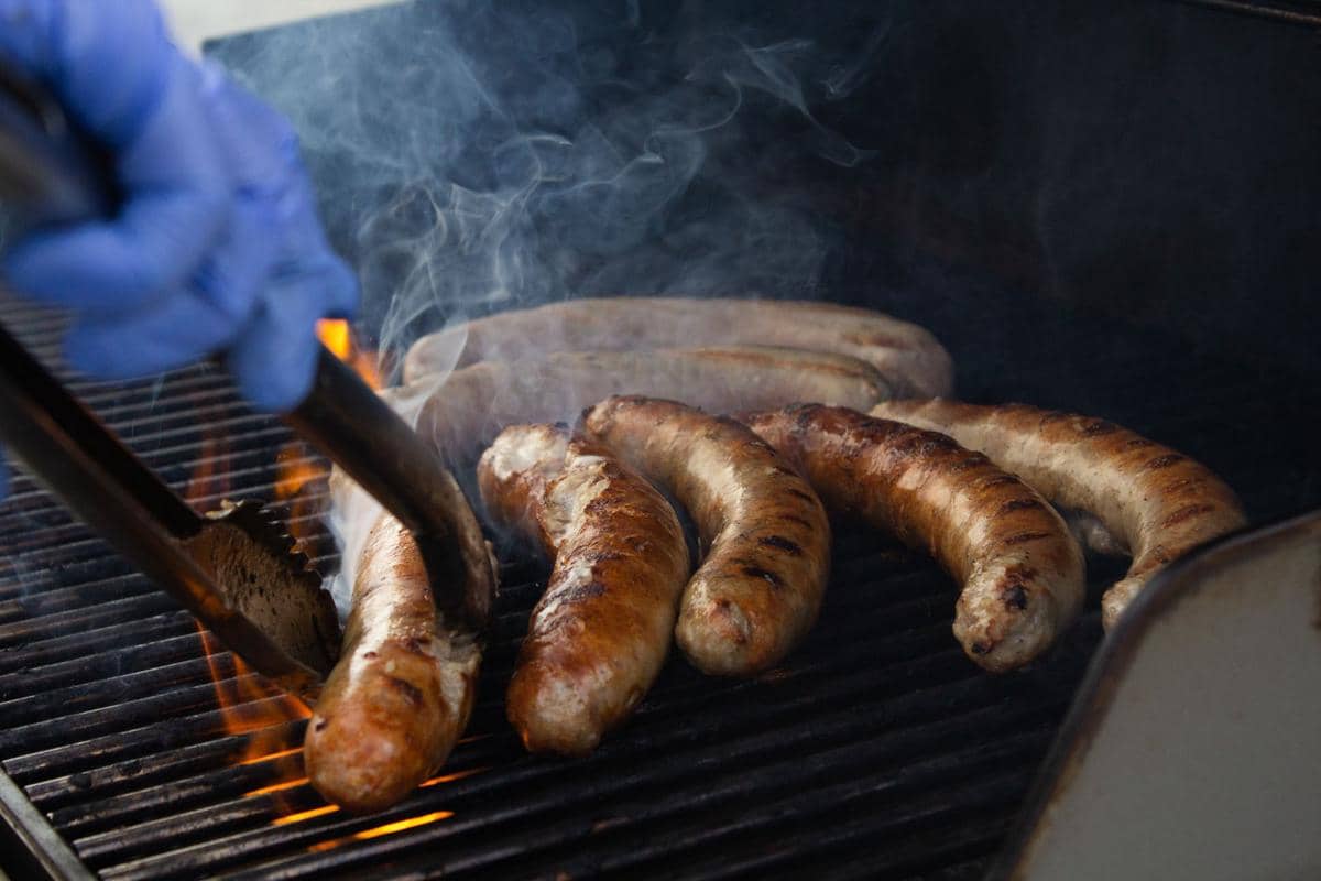 ilustrasi bratwurst