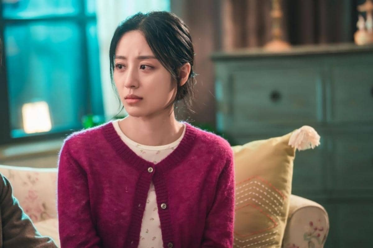 still cuts drama Love In Sync