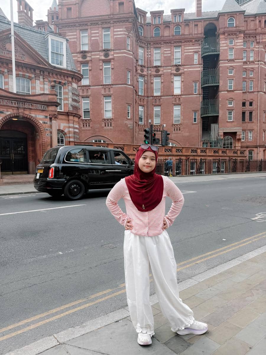 Oki Setiana Dewi ajak Maryam ke University College London
