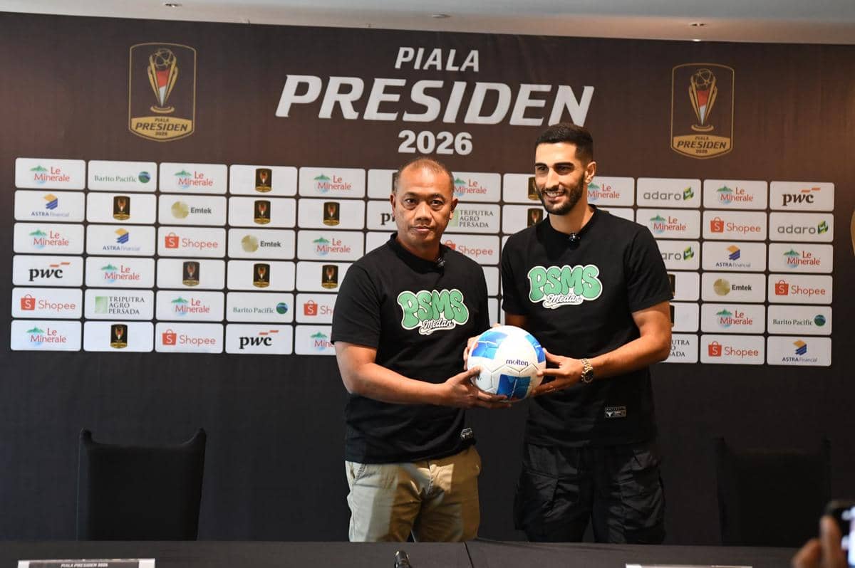 Pelatih PSMS Eko Purdjianto dan Angelo Meness jelang hadapi Port FC pada laga perdana Piala Presiden 2026 di Stadion Gelora Bung Tomo, Surabaya, Minggu (26/7/2026) sore (dok.PSMS)