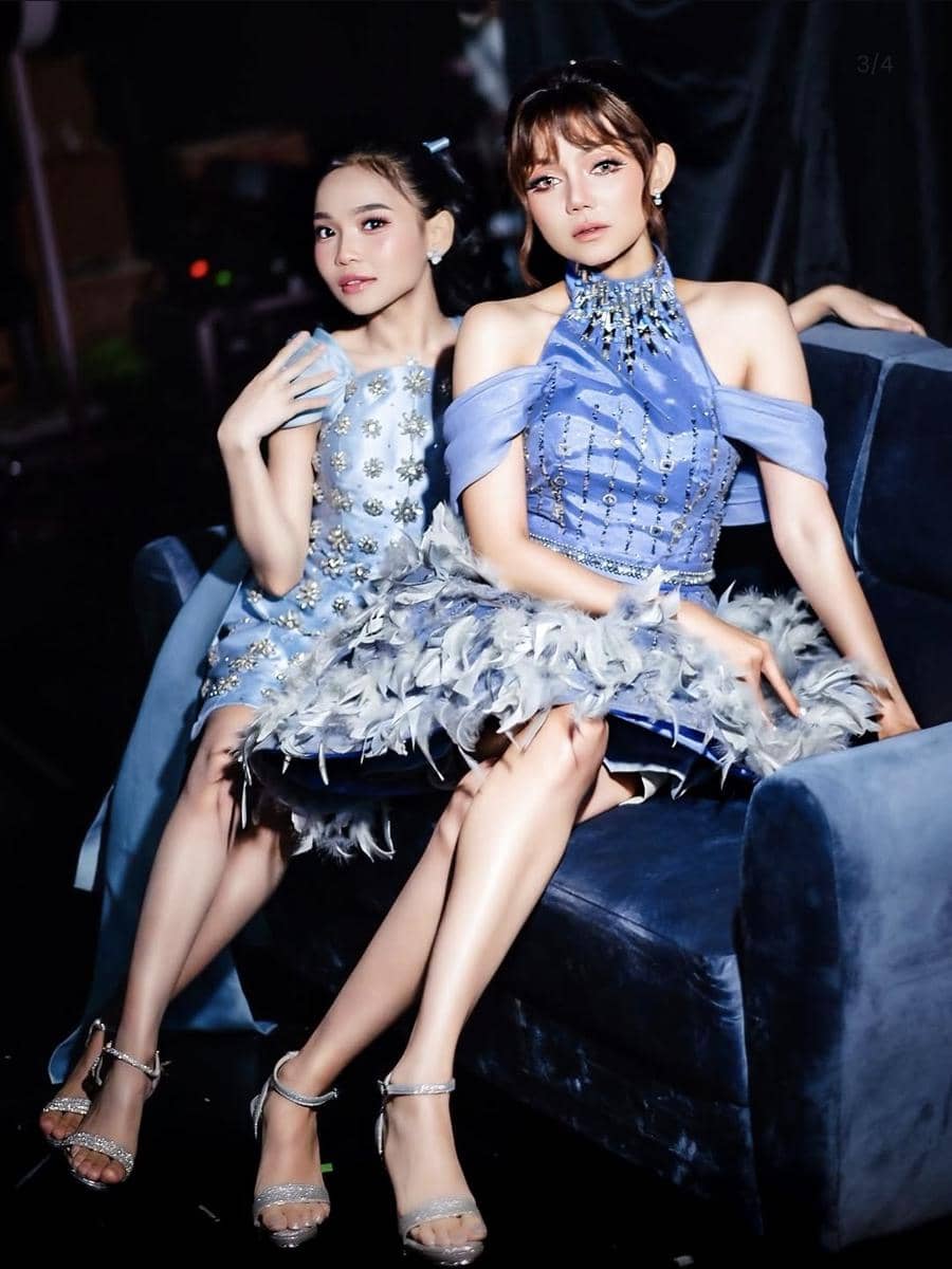 Adu Gaya Rina Nose Vs. Andi Syaqirah, Host DA8 yang Selalu Cetar