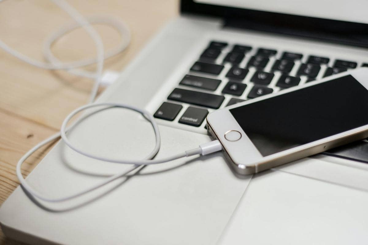 Kenapa Baterai Lithium Jadi Pilihan Utama untuk Gadget Modern?
