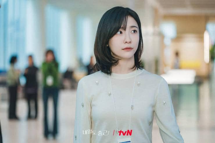 8 Keraguan Cha Ji Yoon untuk Menikah di See You at Work Tomorrow