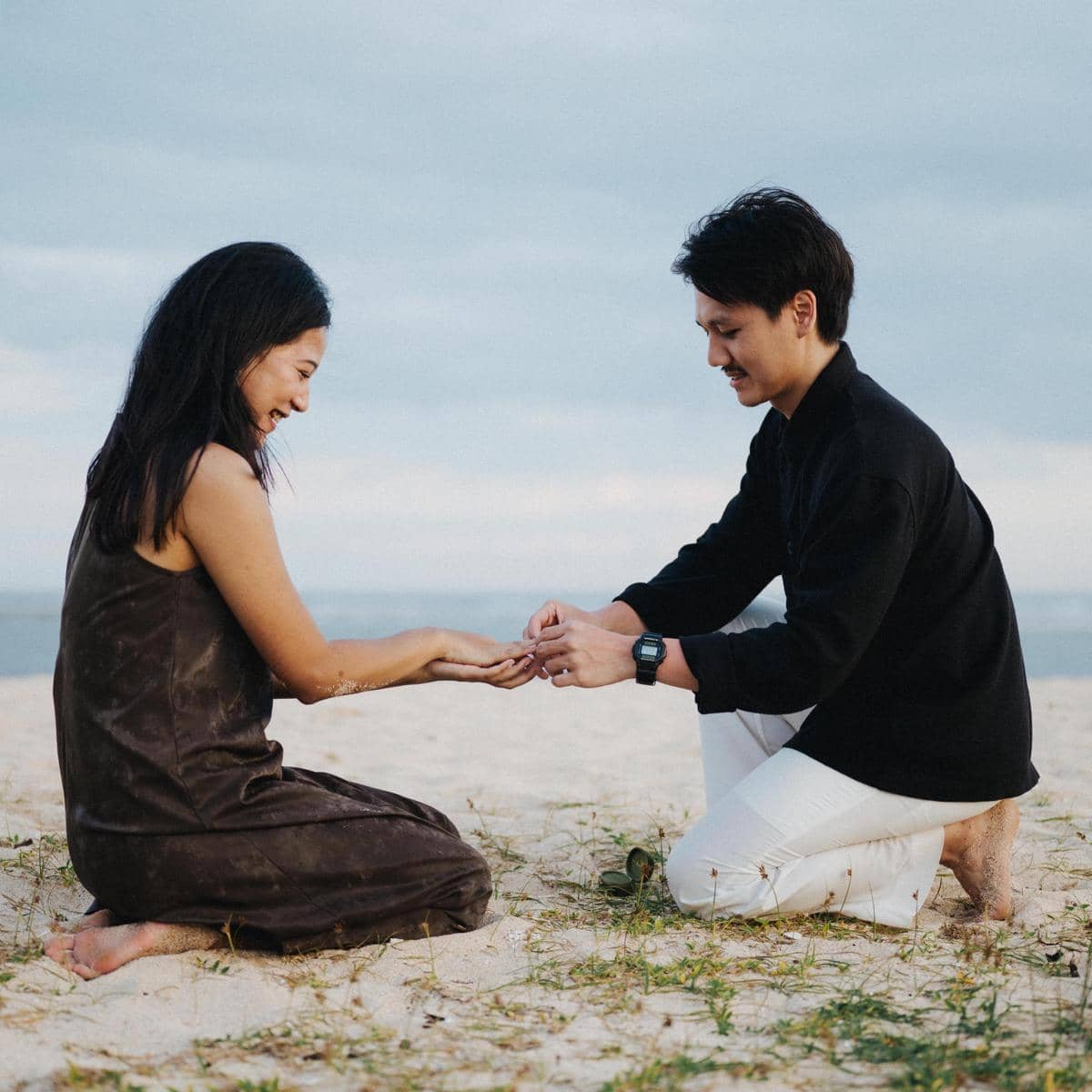 Agnes Naomi Dilamar Kekasih di Pinggir Pantai (instagram.com/agnesnaomi)