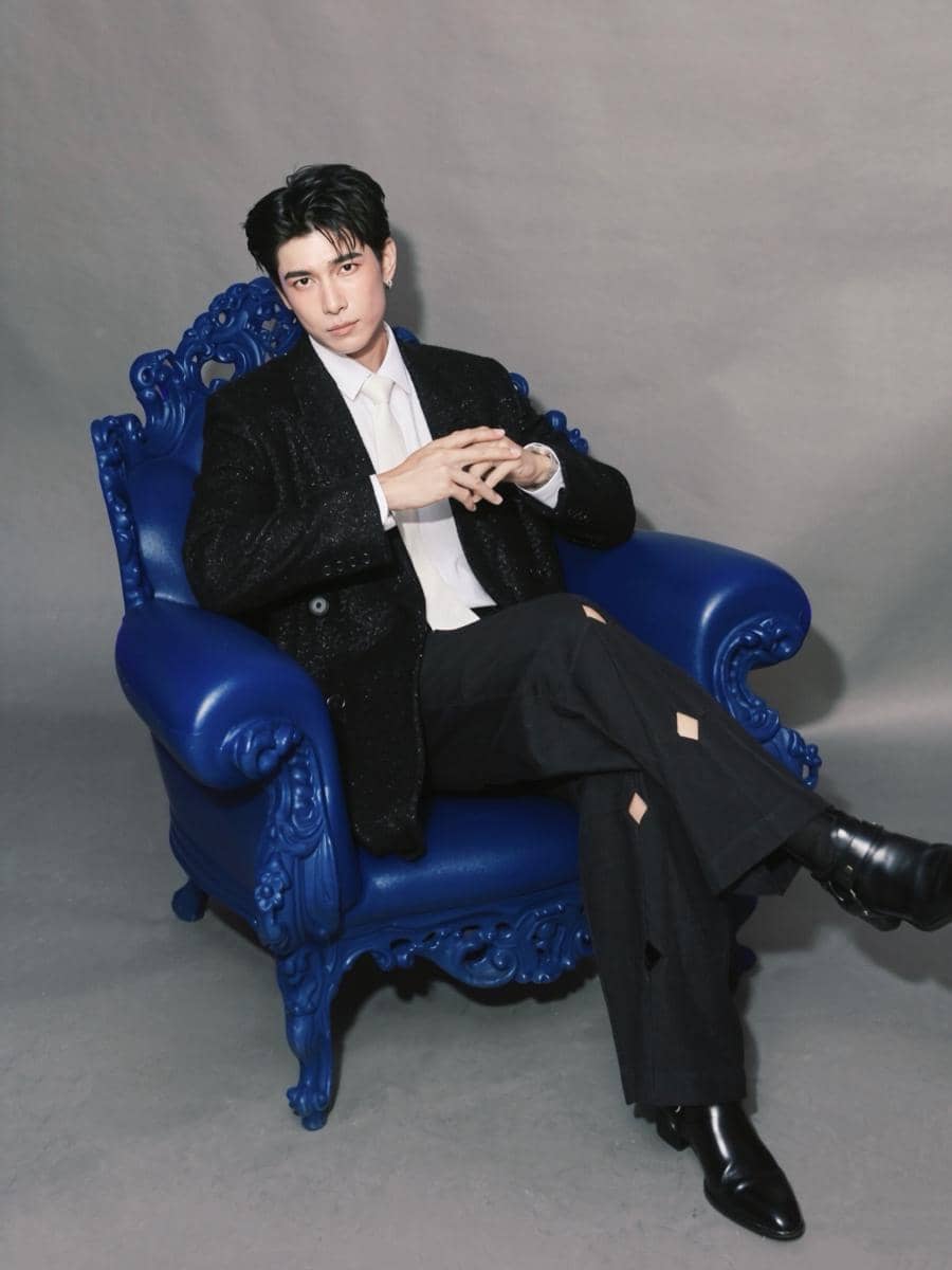 OOTD Formal ala Mew Suppasit