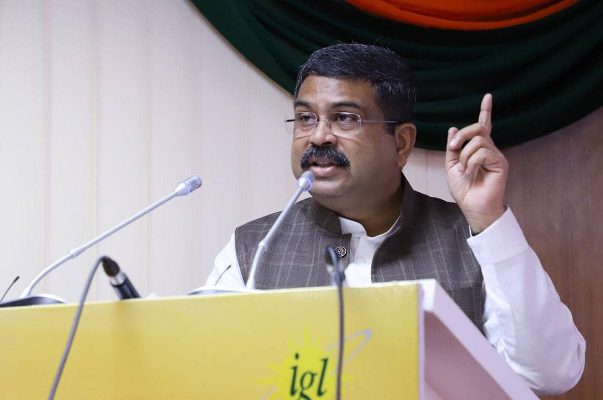 Soal Ujian Bocor, Menteri Pendidikan India Mundur
