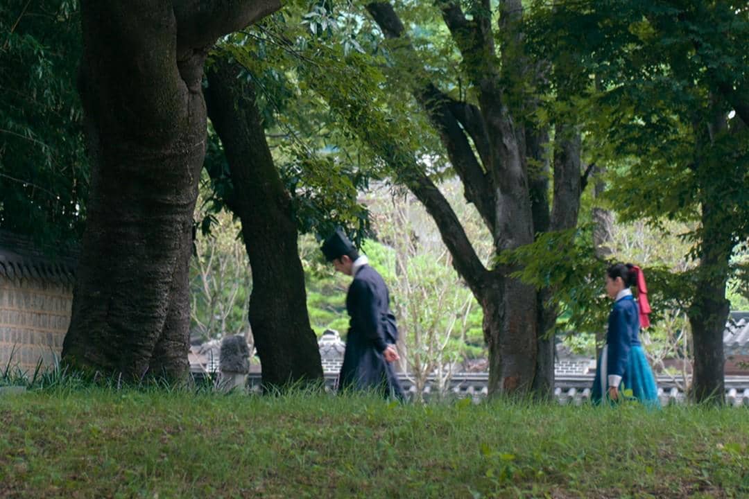 Cuplikan adegan drama The East Palace yang dibagikan melalui akun Instagram Netflix Korea, seperti tercantum pada keterangan.