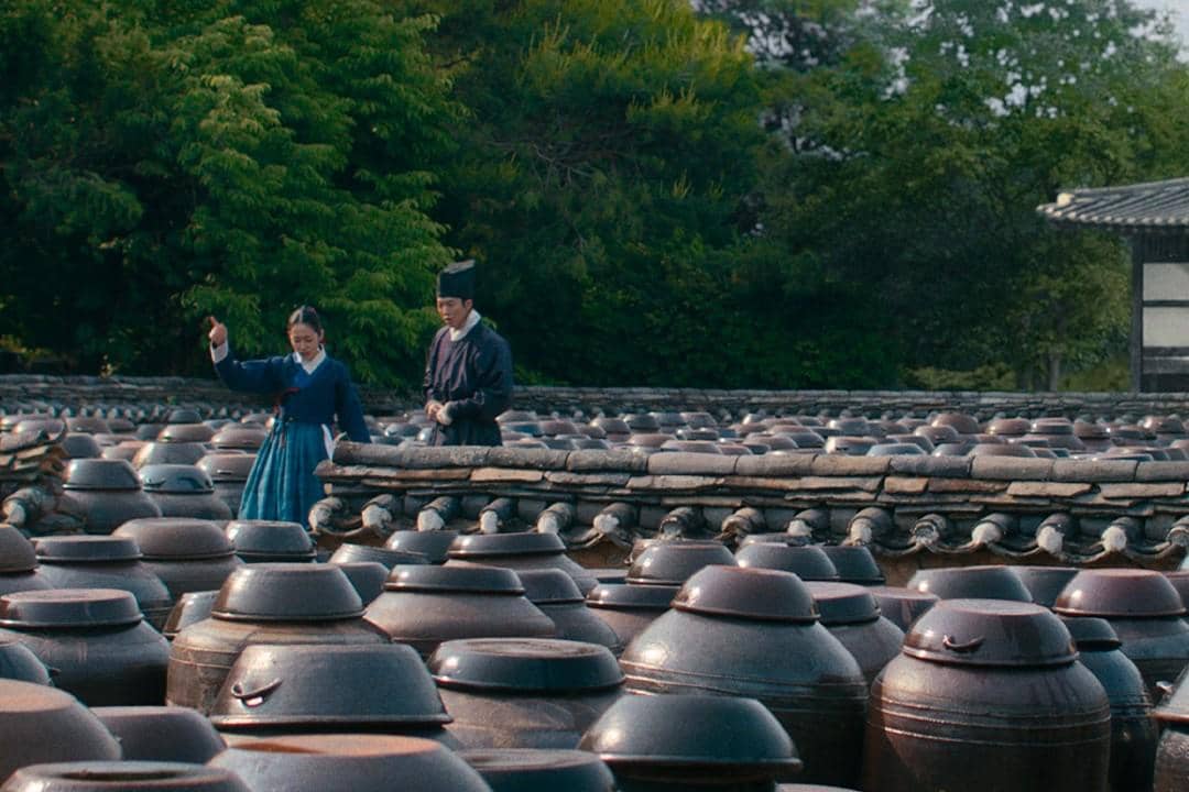 Cuplikan adegan drama The East Palace yang dibagikan melalui akun Instagram resmi Netflix Korea Selatan.