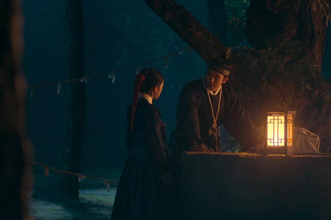 Cuplikan adegan drama The East Palace yang dibagikan melalui akun Instagram resmi Netflix Korea Selatan.