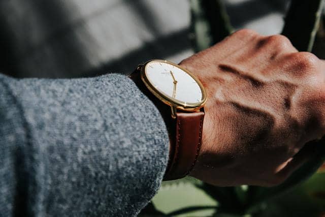 5 Rekomendasi Jam Tangan Pria Vintage Style yang Classy Abis