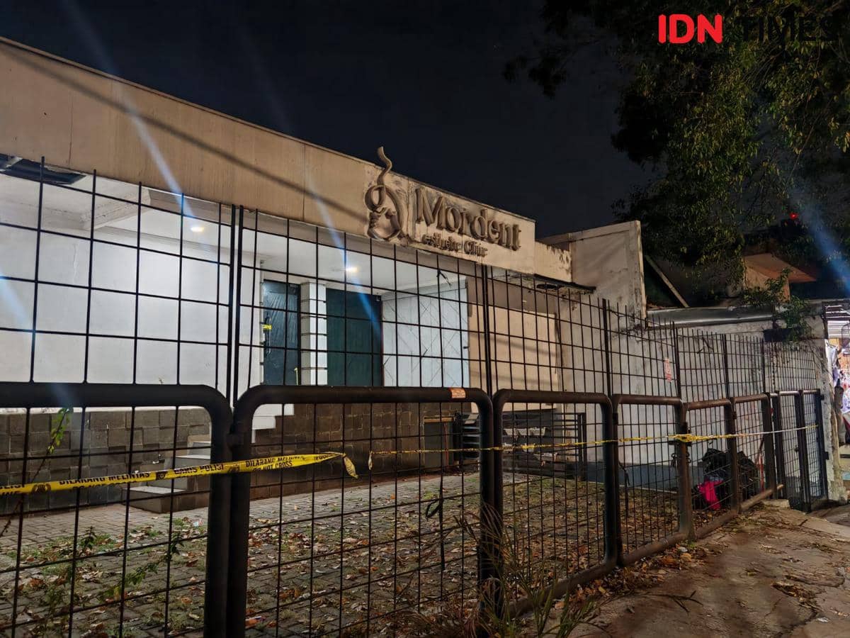 Klinik Mordent, lokasi tewasnya penjaga rumah Febrie Adriansyah. (IDN Times/Ilman Nafi'an)