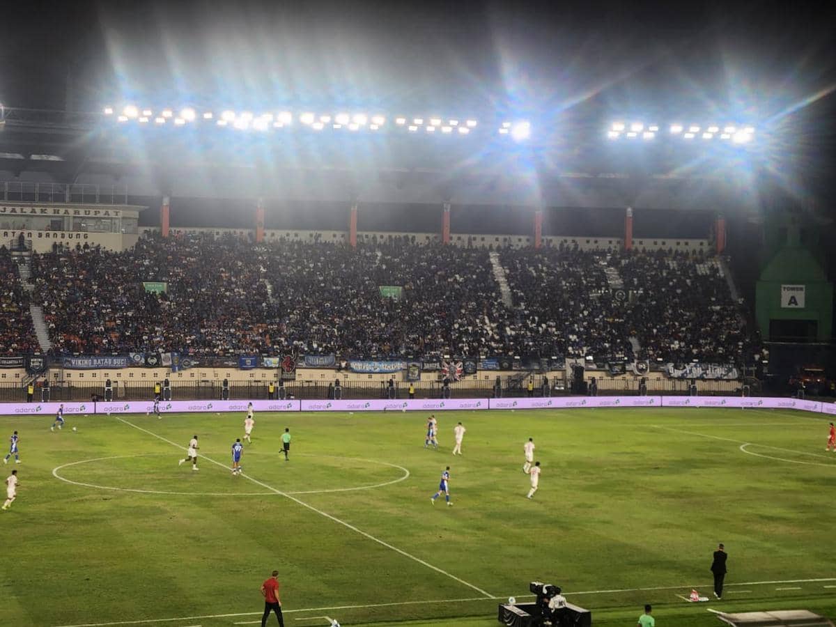 Debut Bersama Persib, Sekulic Belum Puas Meski Tim Menang