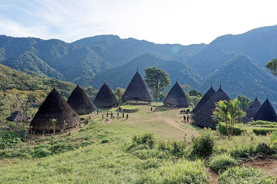 Mengenal Wae Rebo, Desa Adat Indonesia di Tengah Pegunungan Flores