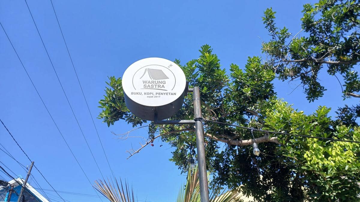 Potret Warung Sastra Jogja