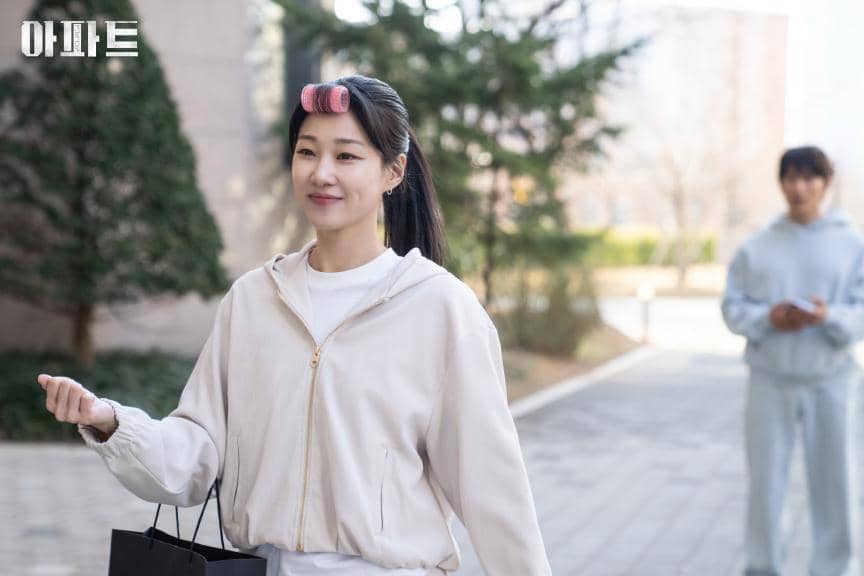 Still cut program The Apartment Job dari JTBC yang digunakan sebagai materi visual untuk publikasi program tersebut.