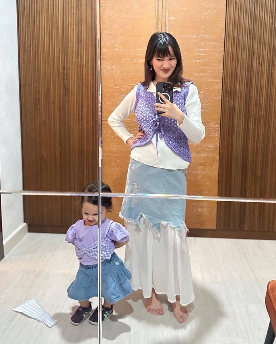inspirasi OOTD ibu dan anak ala Sabrina Anggraini 