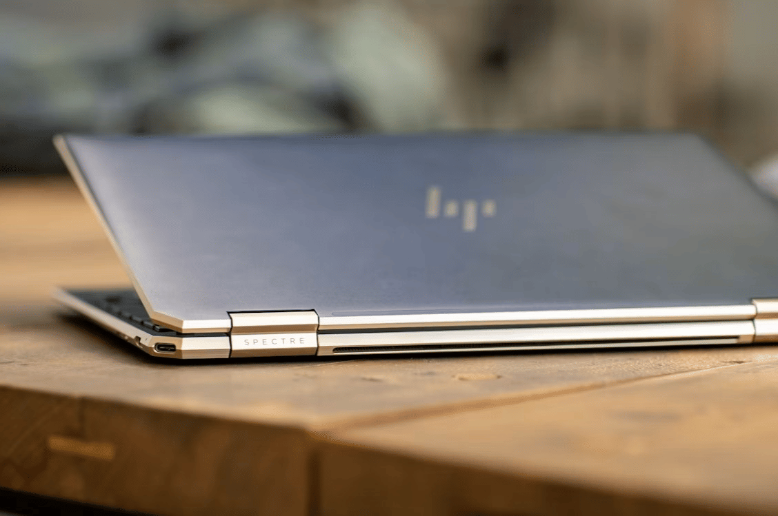 ilustrasi laptop