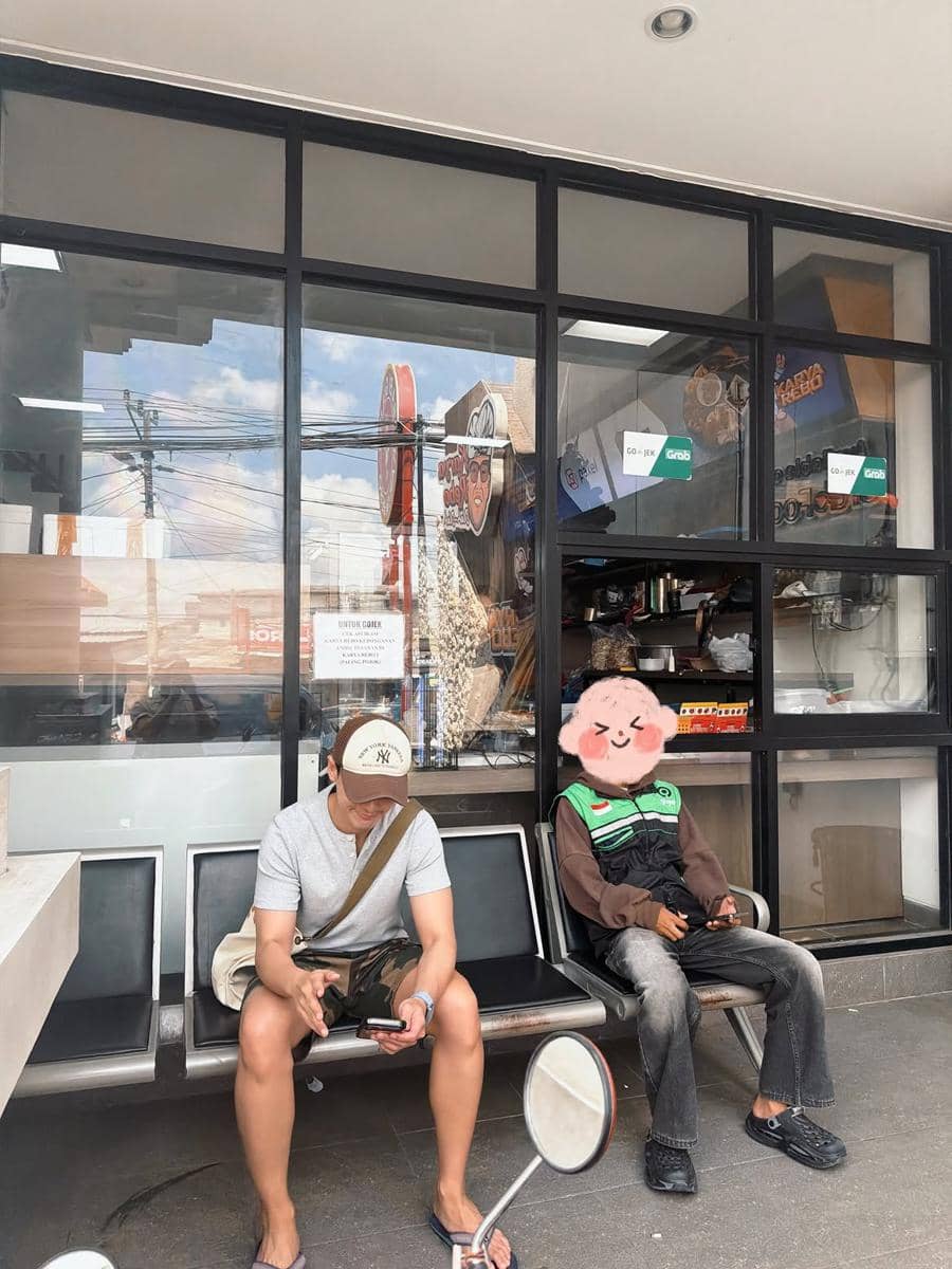 potret Plustor Patnithi liburan di Bali