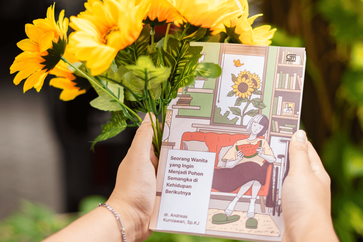 cover buku Seorang Wanita yang Ingin Menjadi Pohon Semangka di Kehidupan Berikutnya