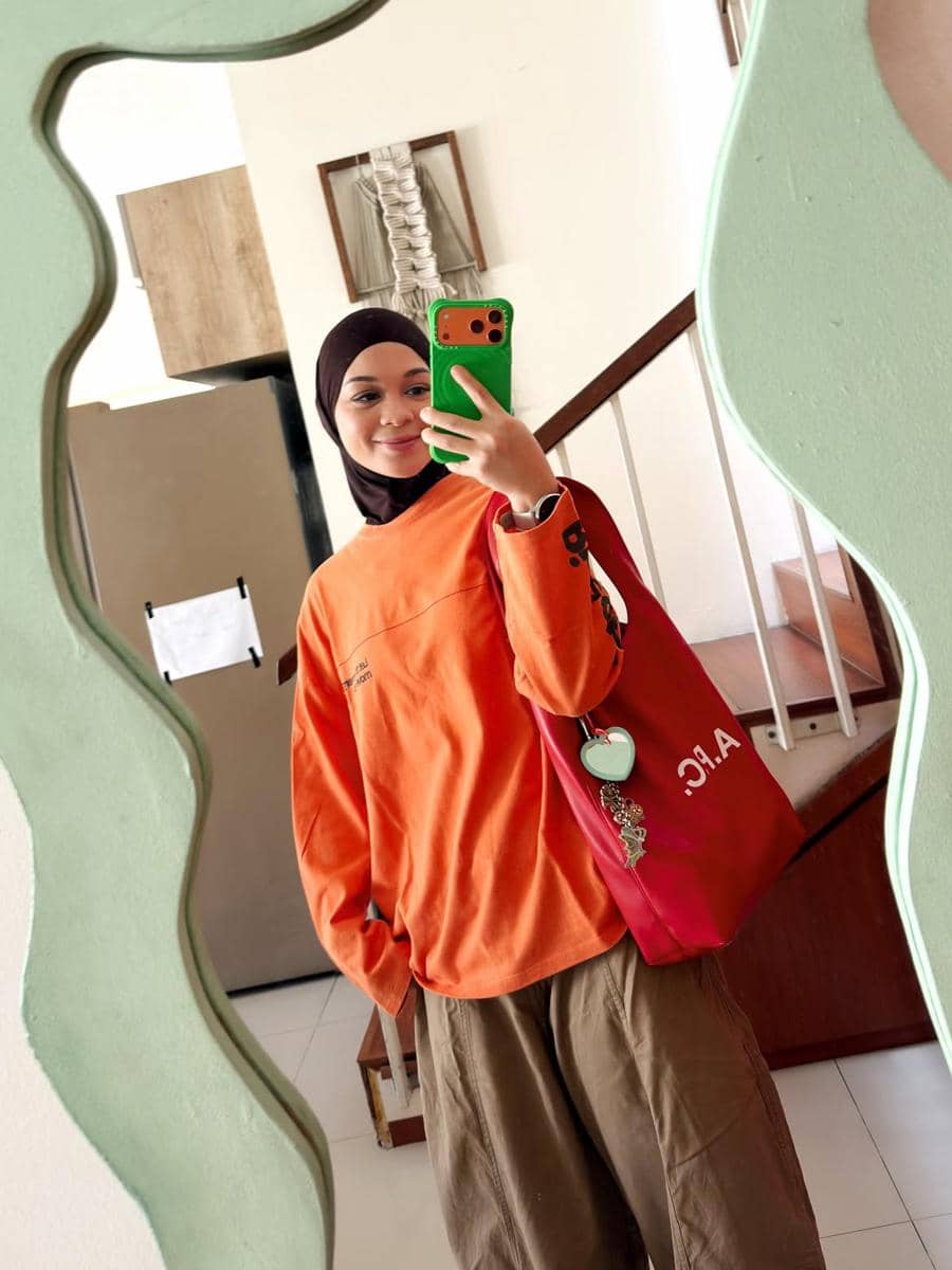referensi outfit olahraga hijab ala Tantri Namirah 