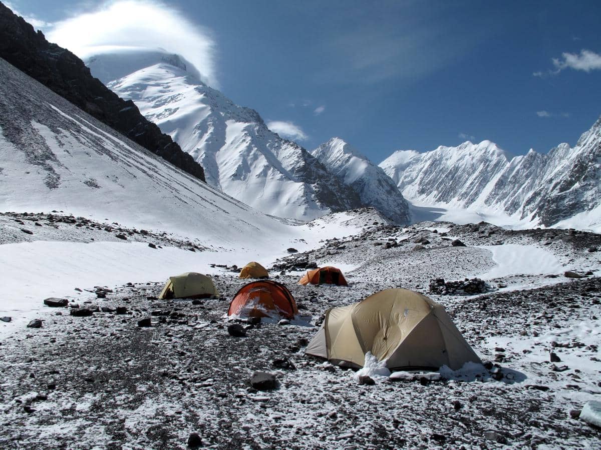 Kenapa Gunung Noshaq Menjadi Favorit Pendaki Berpengalaman?