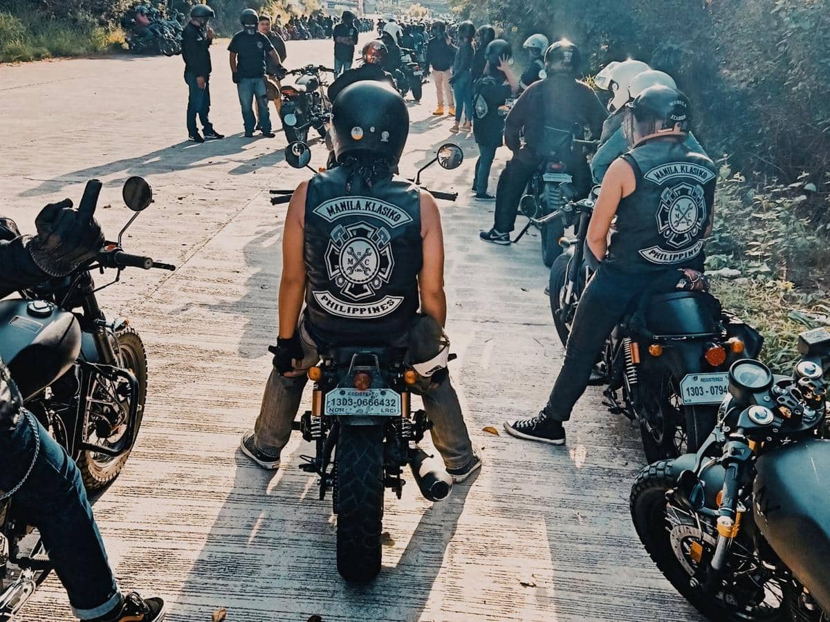 ilustrasi komunitas motor retro
