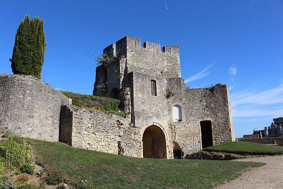 Kastil Gisors di Prancis