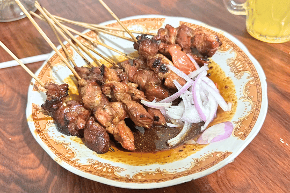 Sate Kambing Pak Kuwat, Tulungagung