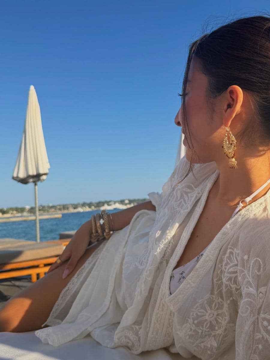 Jennifer Coppen liburan di Baie des Milliardaires, Prancis