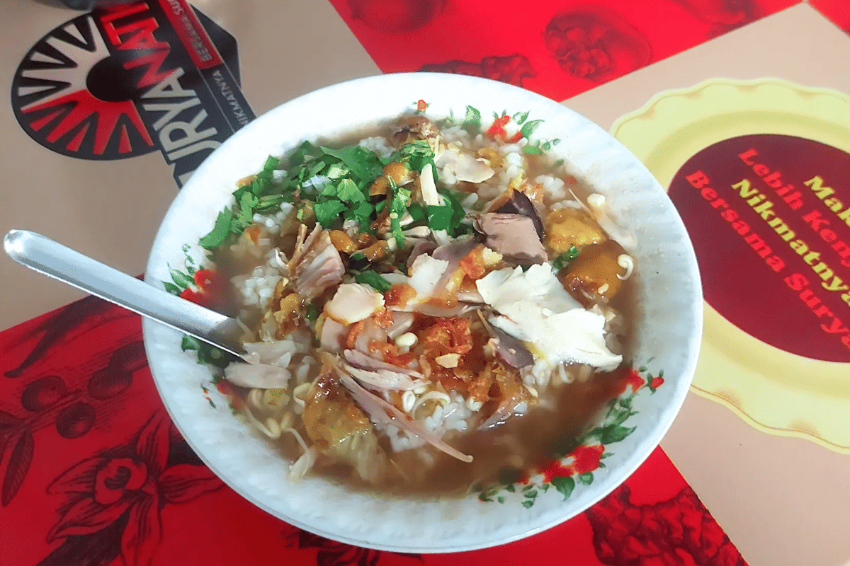 Soto Ayam Kampung Condong Raos H. Sukeni, Tulungagung