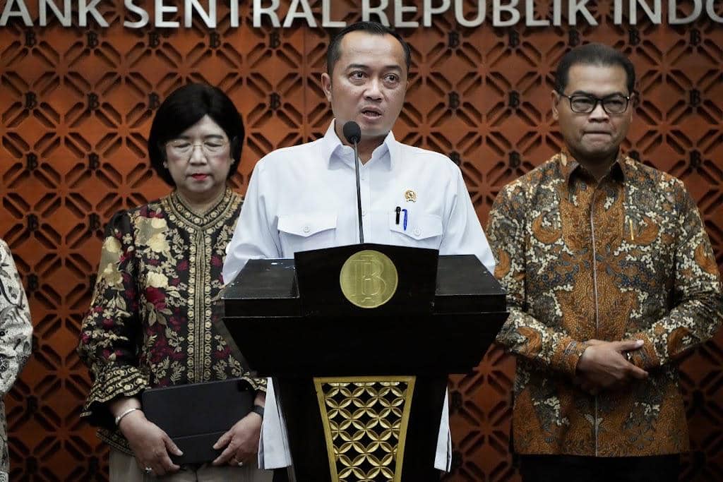 Mensesneg, Prasetyo Hadi dalam konferensi pers di Gedung Bank Indonesia (BI), Jakarta, Senin (27/7/2026). 