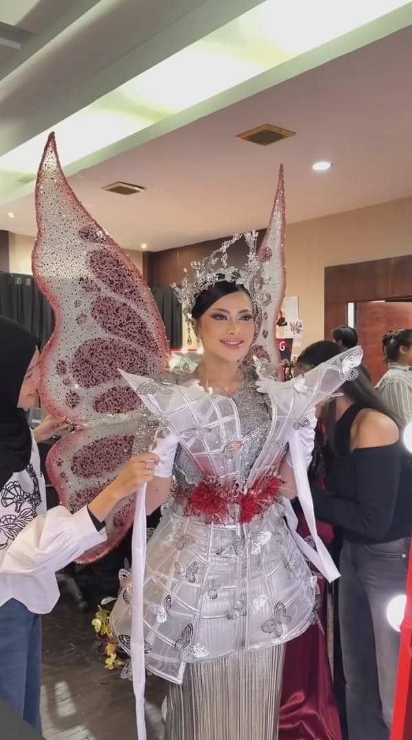 artis di Jember Fashion Carnaval 2026