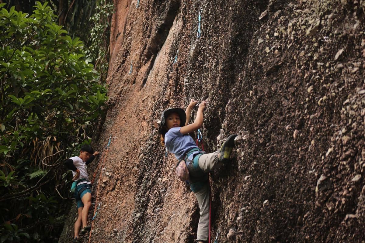 Pemanjat tebing di Lembah Harau (Foto: FPTI Sumbar)