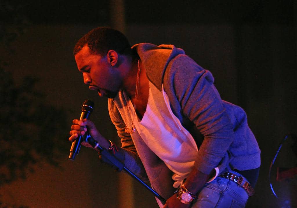[QUIZ] Dari Lagu Kanye West Favoritmu, Kami Tahu Liburan Impianmu