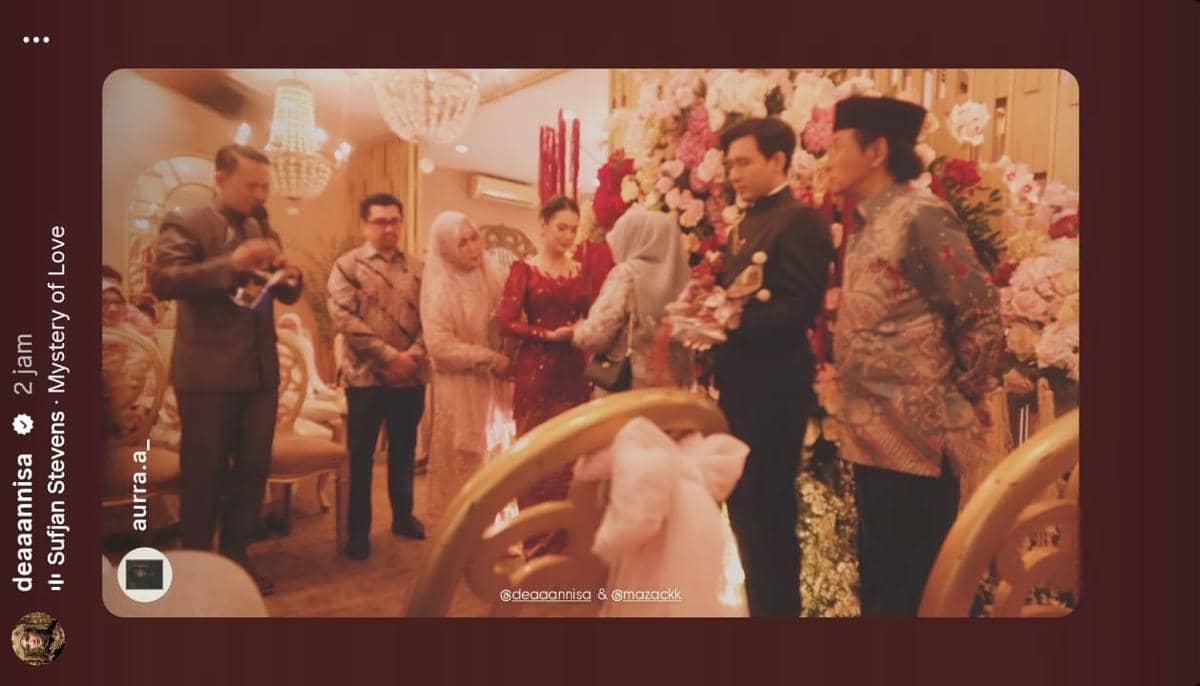 Lamaran Dea Annisa dan Mazaki Achmad