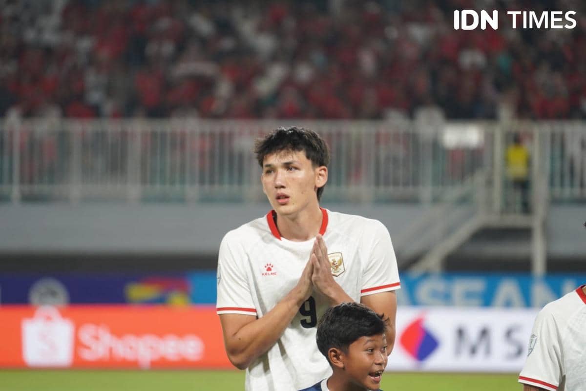 Mitchell Baker Sapa Fans Timnas Indonesia Usai Debut Manis