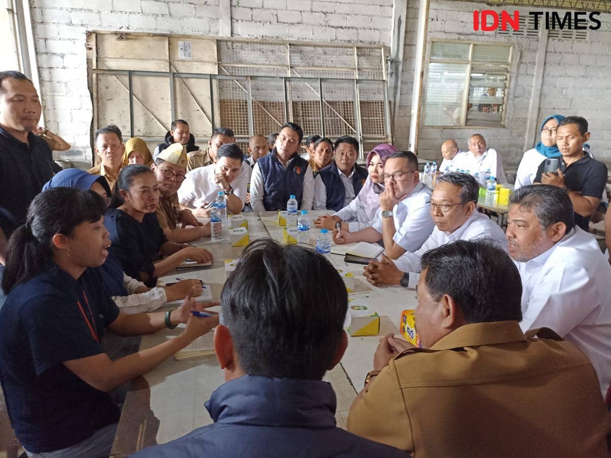 2 Pabrik PHK Massal, Said Iqbal Larang Bayar Pesangon 0,5 Persen