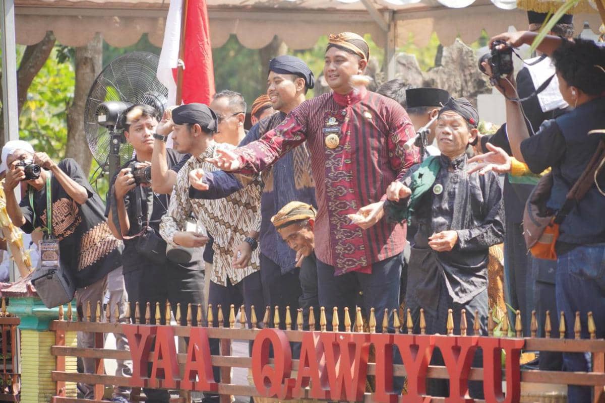Perayaan Tradisi sebar apem Yaqowiyu di Jatinom, Kabupaten Klaten. (Dok Humas Kabupaten Klaten) 