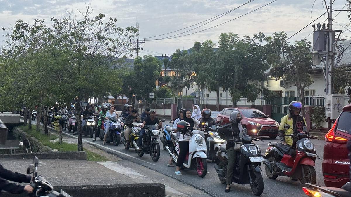 SPBU di Kalbar Diserbu Antrean, Pertamina Ungkap Penyebab Utamanya