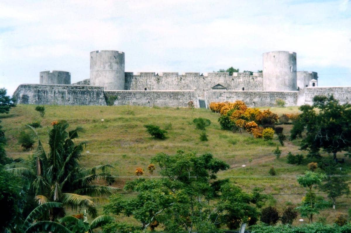 Benteng Belgica, Maluku