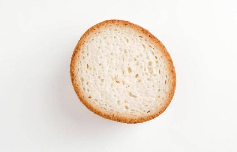 sepotong roti tawar (vecteezy.com/Anton Rysak)