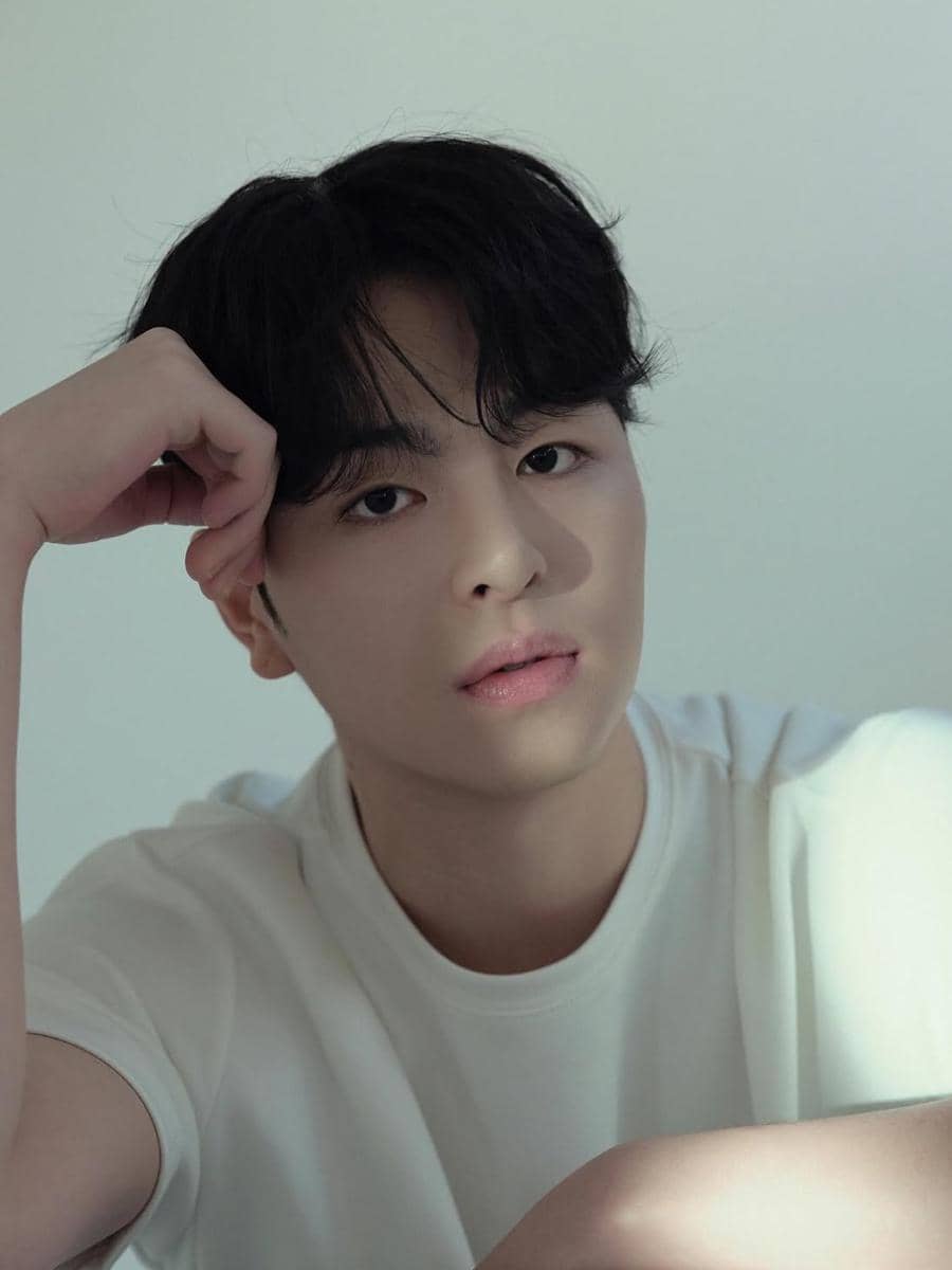 potret JUNE iKON
