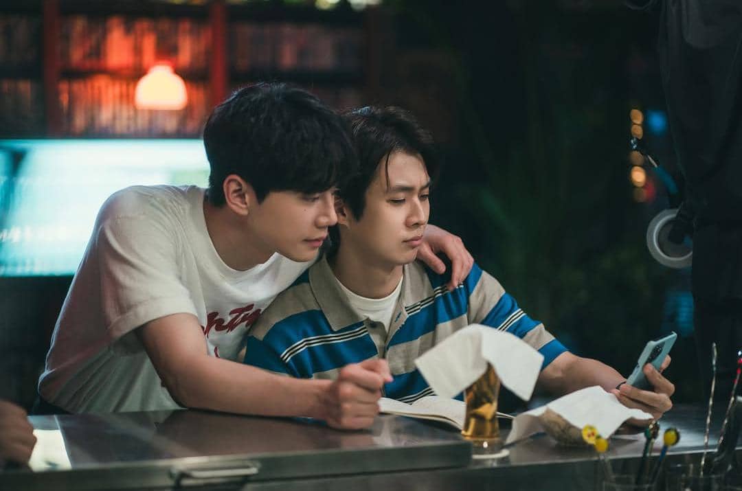 Lee Jun Young dan Choi Woo Sik di drama Melo Movie