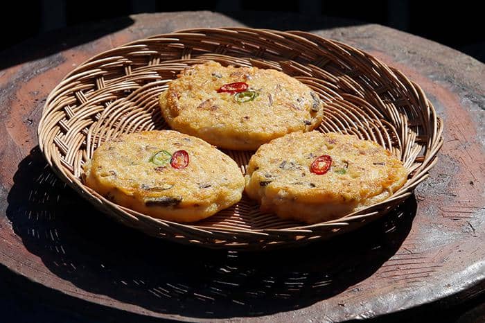 Resep Bindaetteok, Pancake dari Kacang Hijau Kupas dan Daging