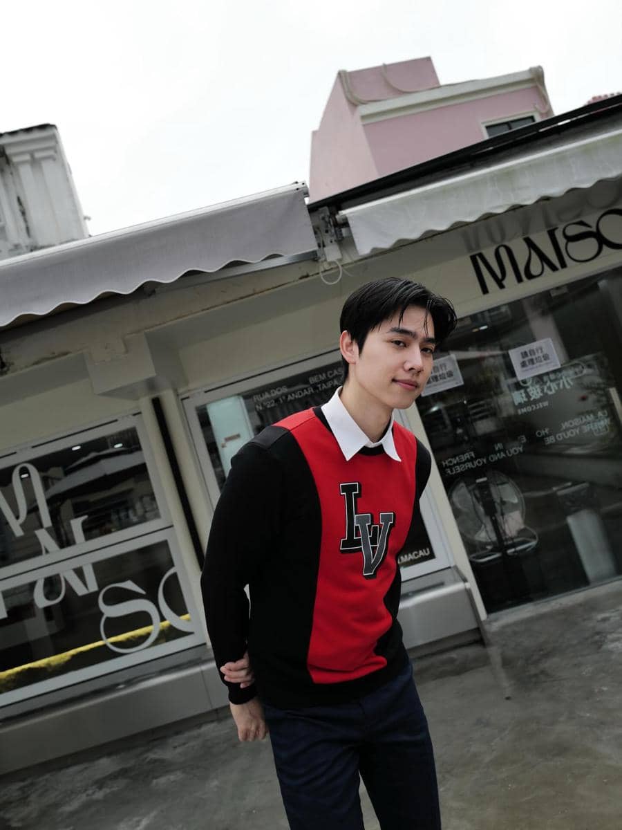 Gaya Liburan ke Luar Negeri ala Sunny Wannarat