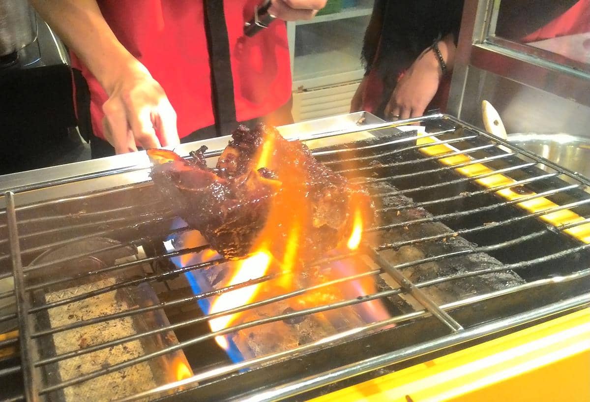 ilustrasi membuat konro bakar sapi presto