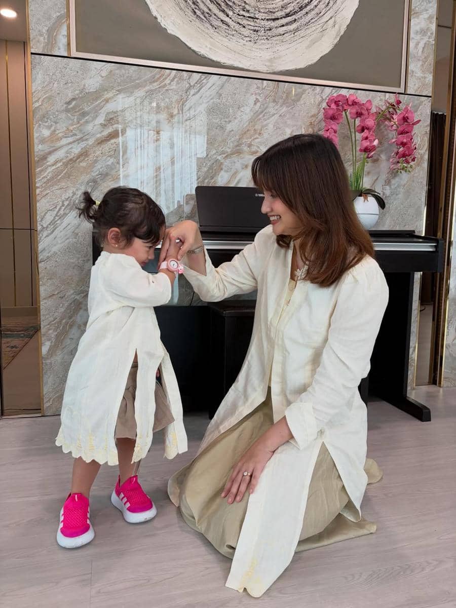 inspirasi OOTD ibu dan anak ala Sabrina Anggraini 