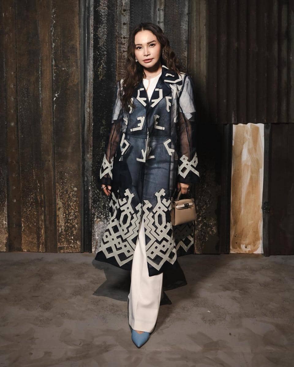 Inspirasi OOTD petite girl ala Rossa
