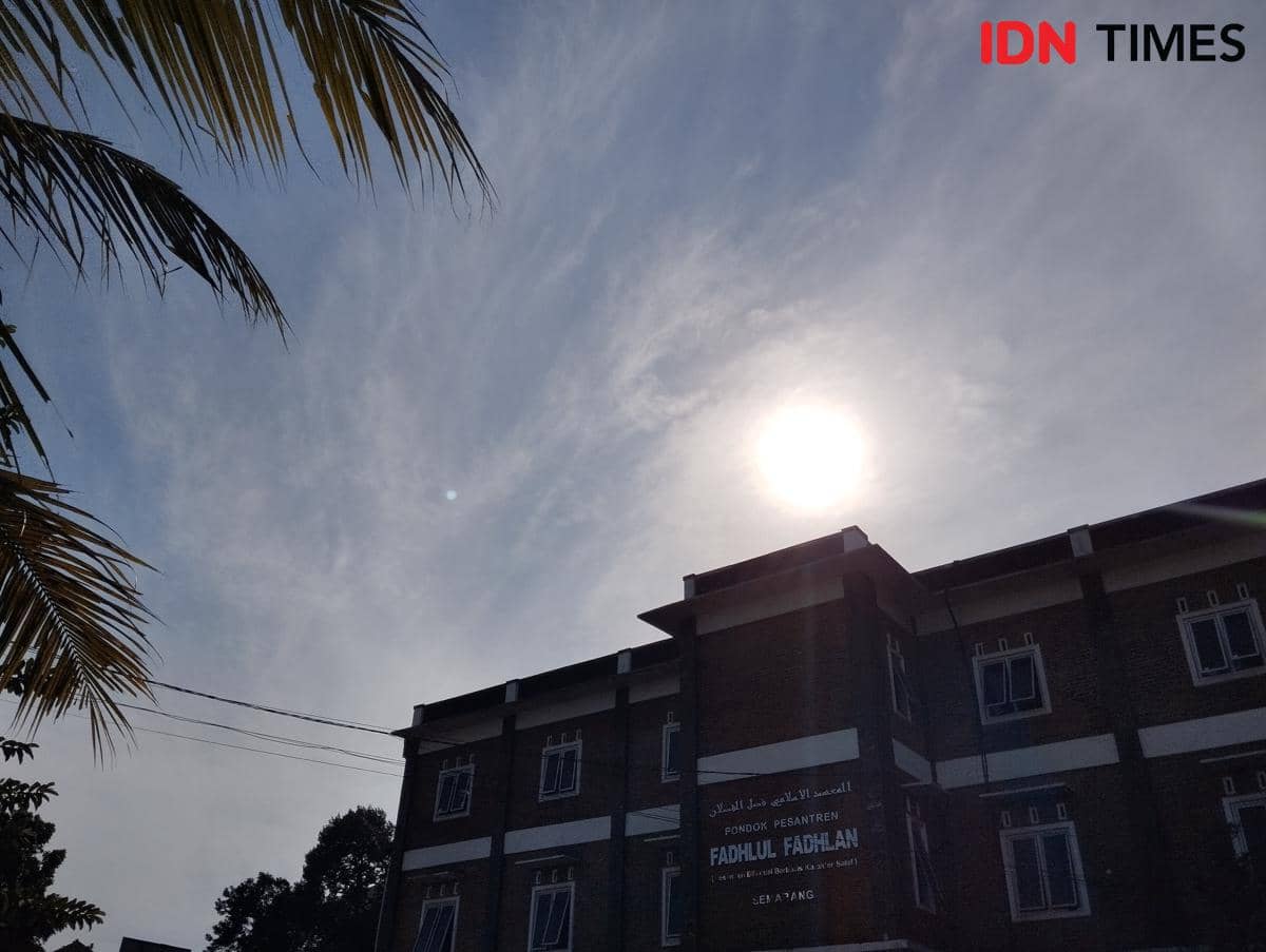 Cuaca Semarang Rabui: Siang Menyengat Nylekit, Dieng Dingin Bediding!