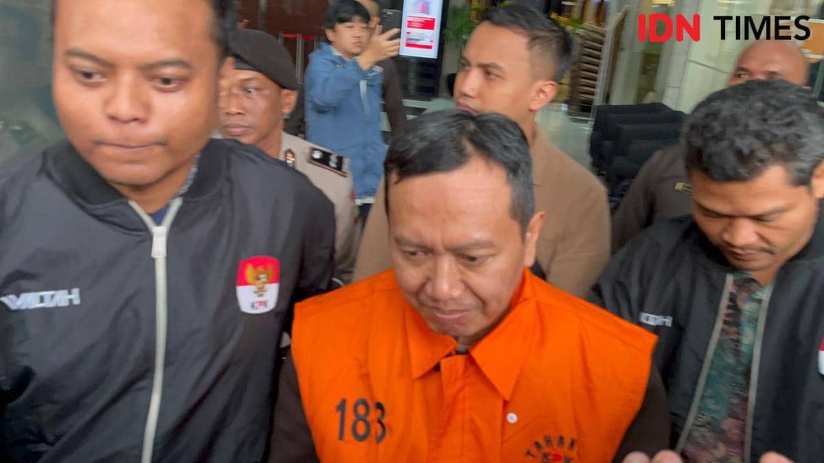 Kasus Dana Hibah, Anggota DPRD Jatim Mahrus Ali Ditahan KPK